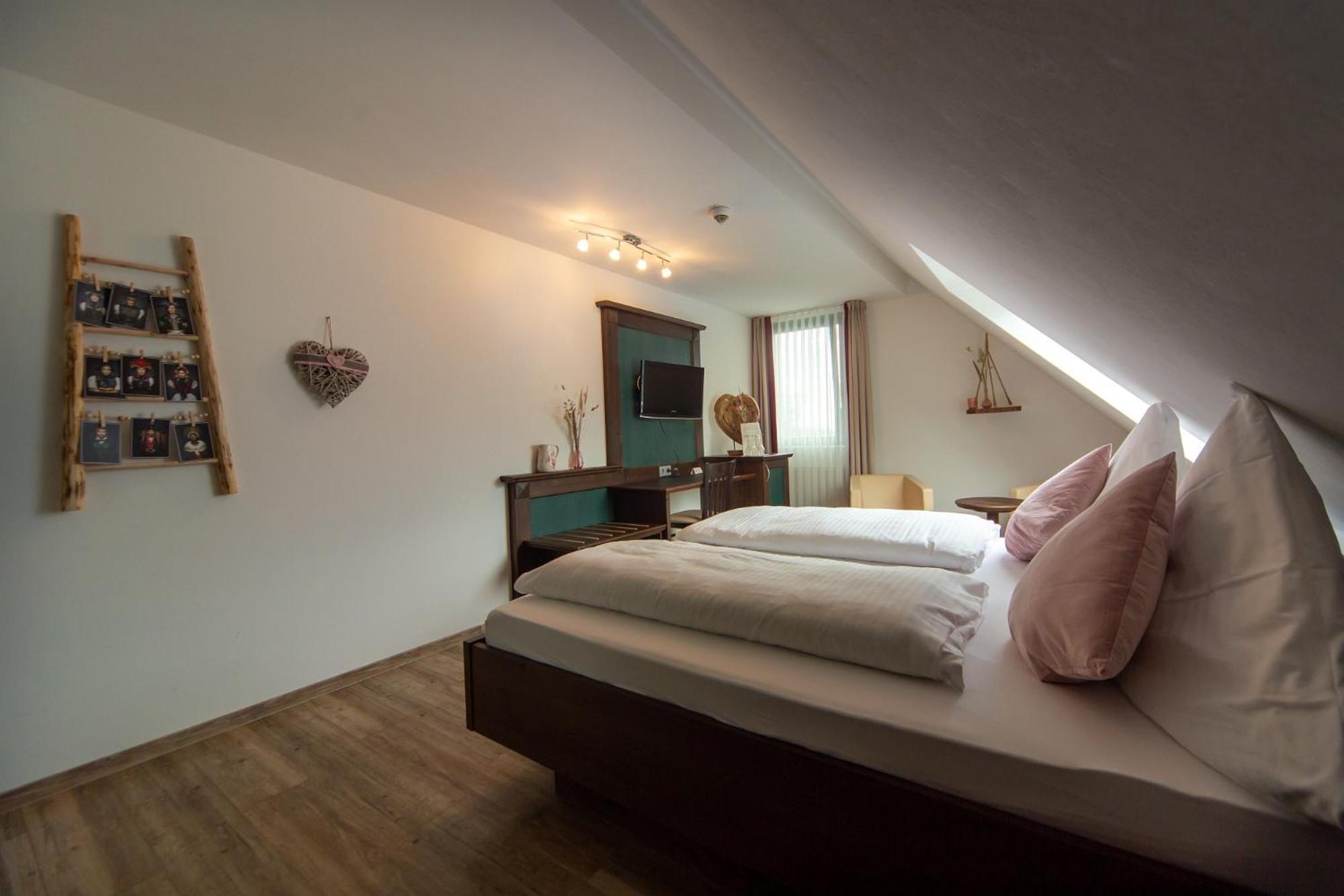 Hotel Restaurant Auerhahn Bad Wildbad Extérieur photo