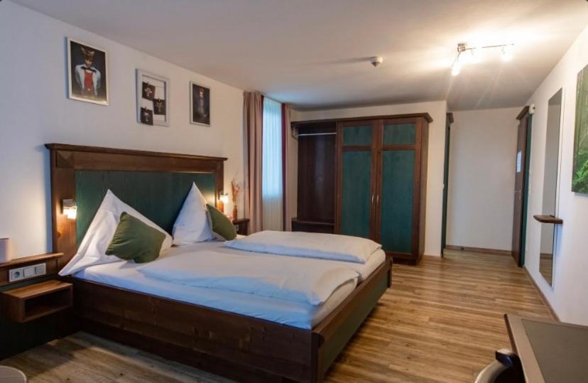 Hotel Restaurant Auerhahn Bad Wildbad Extérieur photo