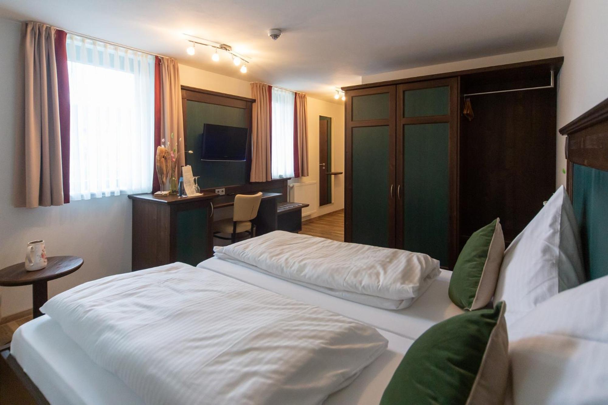 Hotel Restaurant Auerhahn Bad Wildbad Extérieur photo
