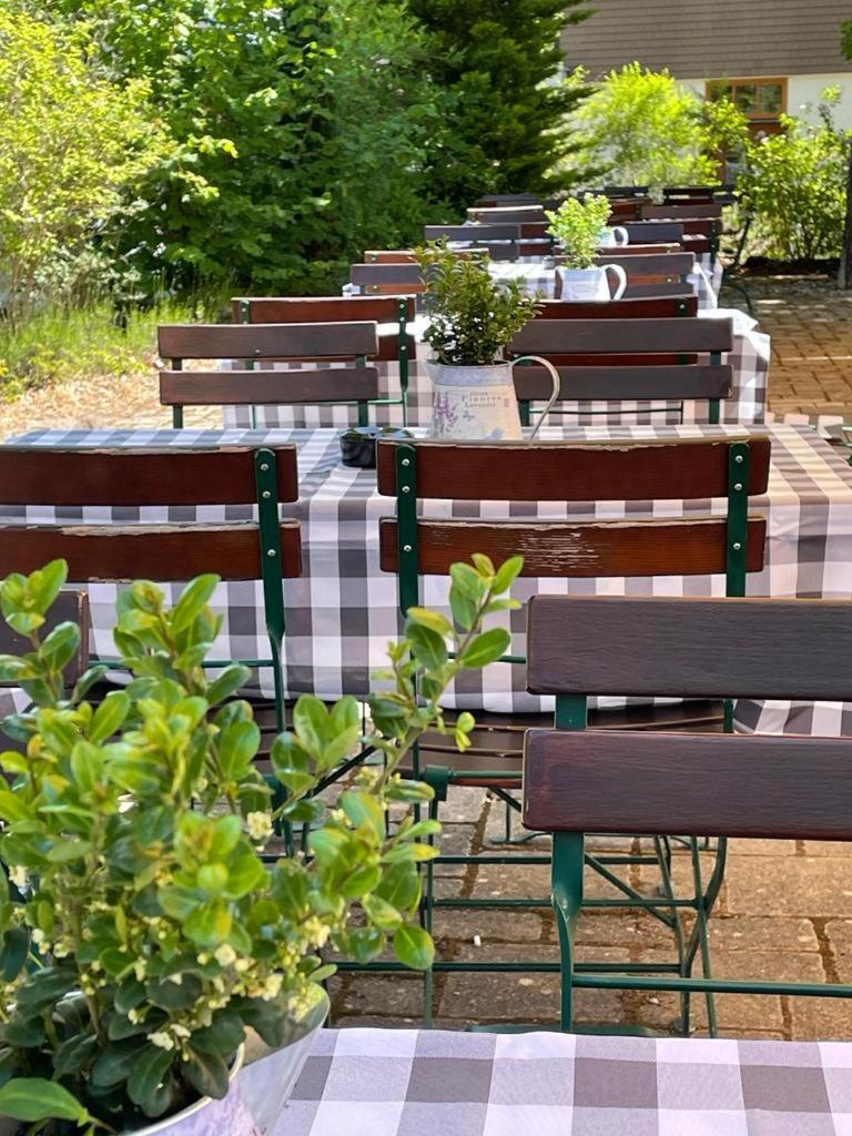 Hotel Restaurant Auerhahn Bad Wildbad Extérieur photo